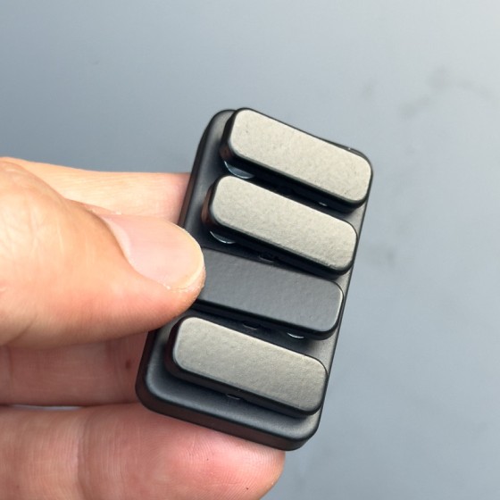 Minimalist Metal EDC 4-Key Seesaw Fidget Clicker Magnetic Slider Stress Relief Toy